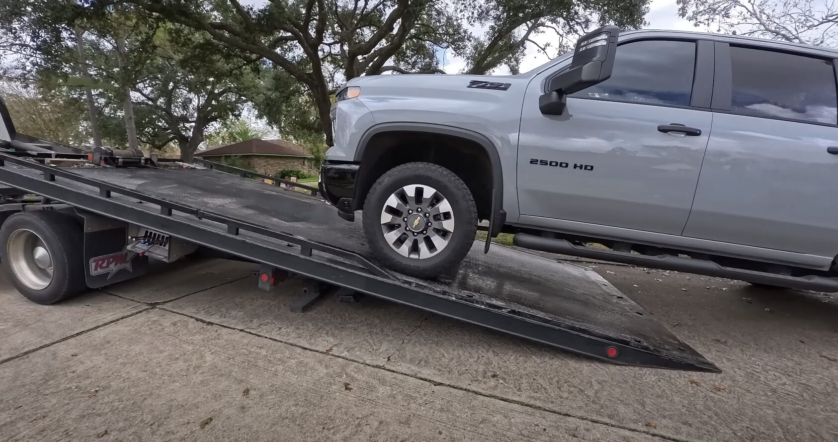 Heavy-duty towing for trucks and RVs in Buena Park, CA